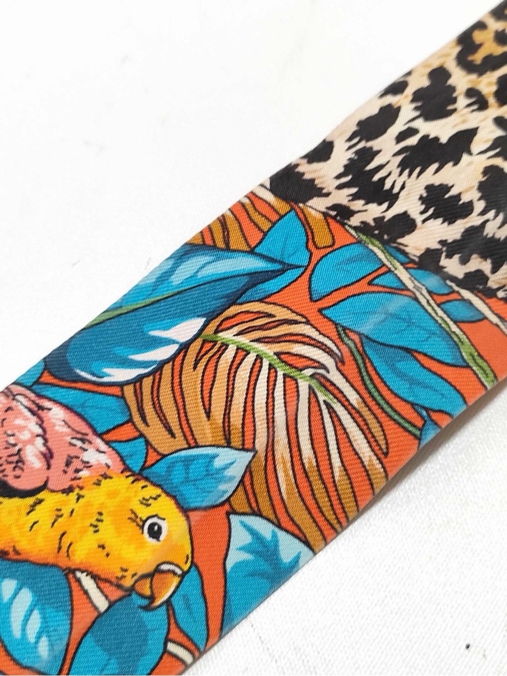 Hermès Silk Jungle Love Love Twilly Orange Bleu Brun (Used) - Picture 6 of 9